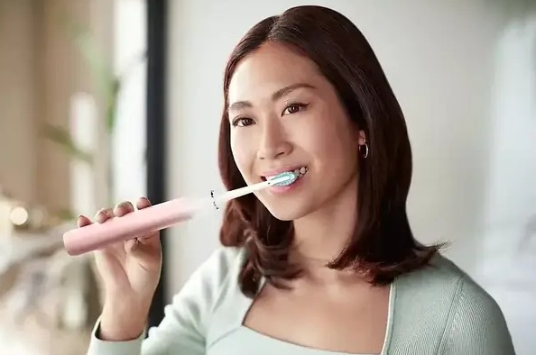 Функции и преимущества Philips Sonicare DiamondClean 9000 HX9911/84
